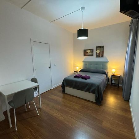Habitaciones Magdalena Madrid Exterior foto