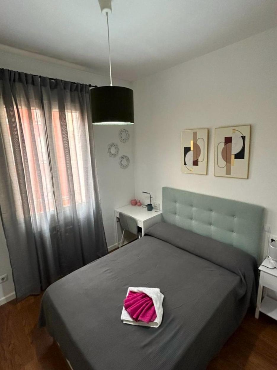 Habitaciones Magdalena Madrid Exterior foto